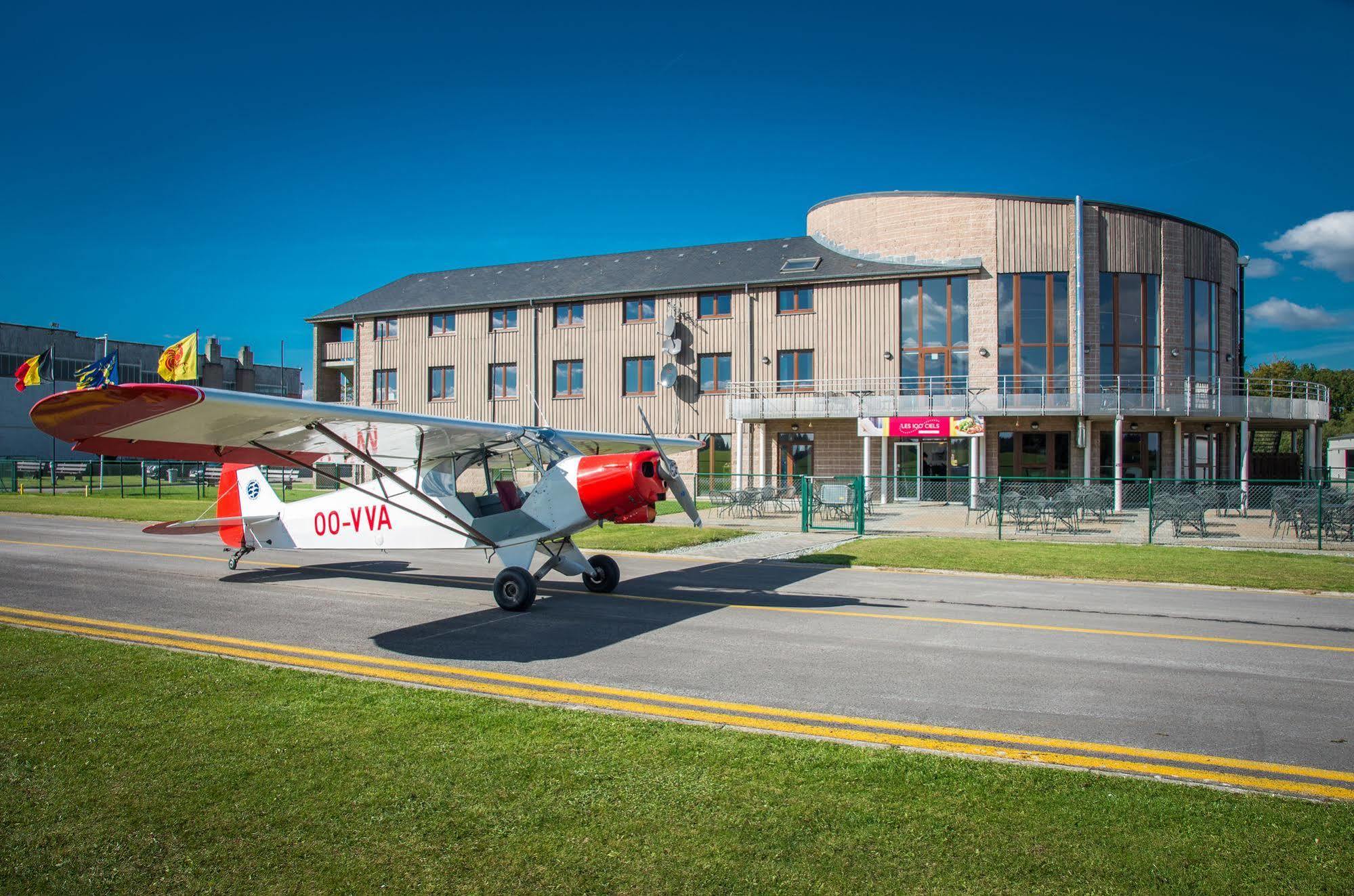 Hotel Les 100 Ciels Saint-Hubert Exteriér fotografie